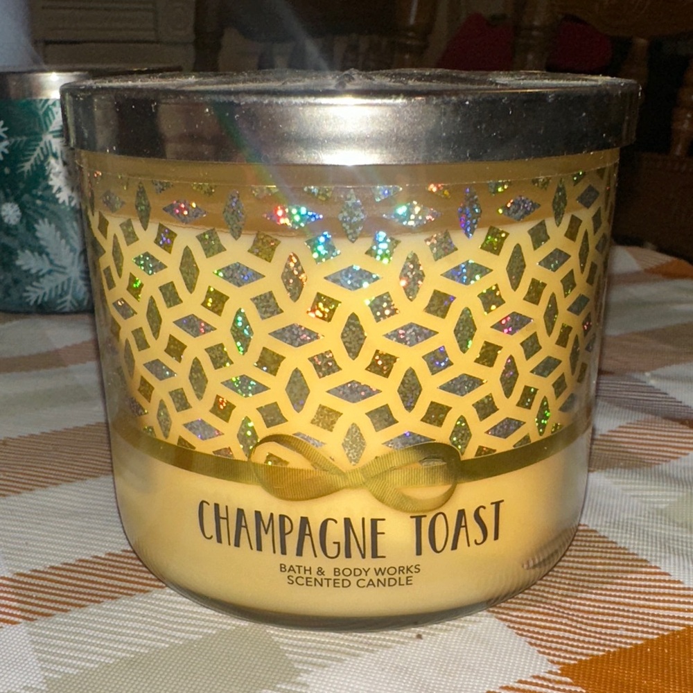 Bath & Body Works Champagne Toast Candle with Gold and Holographic Design